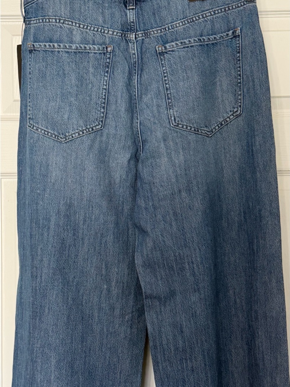 Banana Republic Women's Light Blue Wide Leg Jeans - Picture 3 of 3